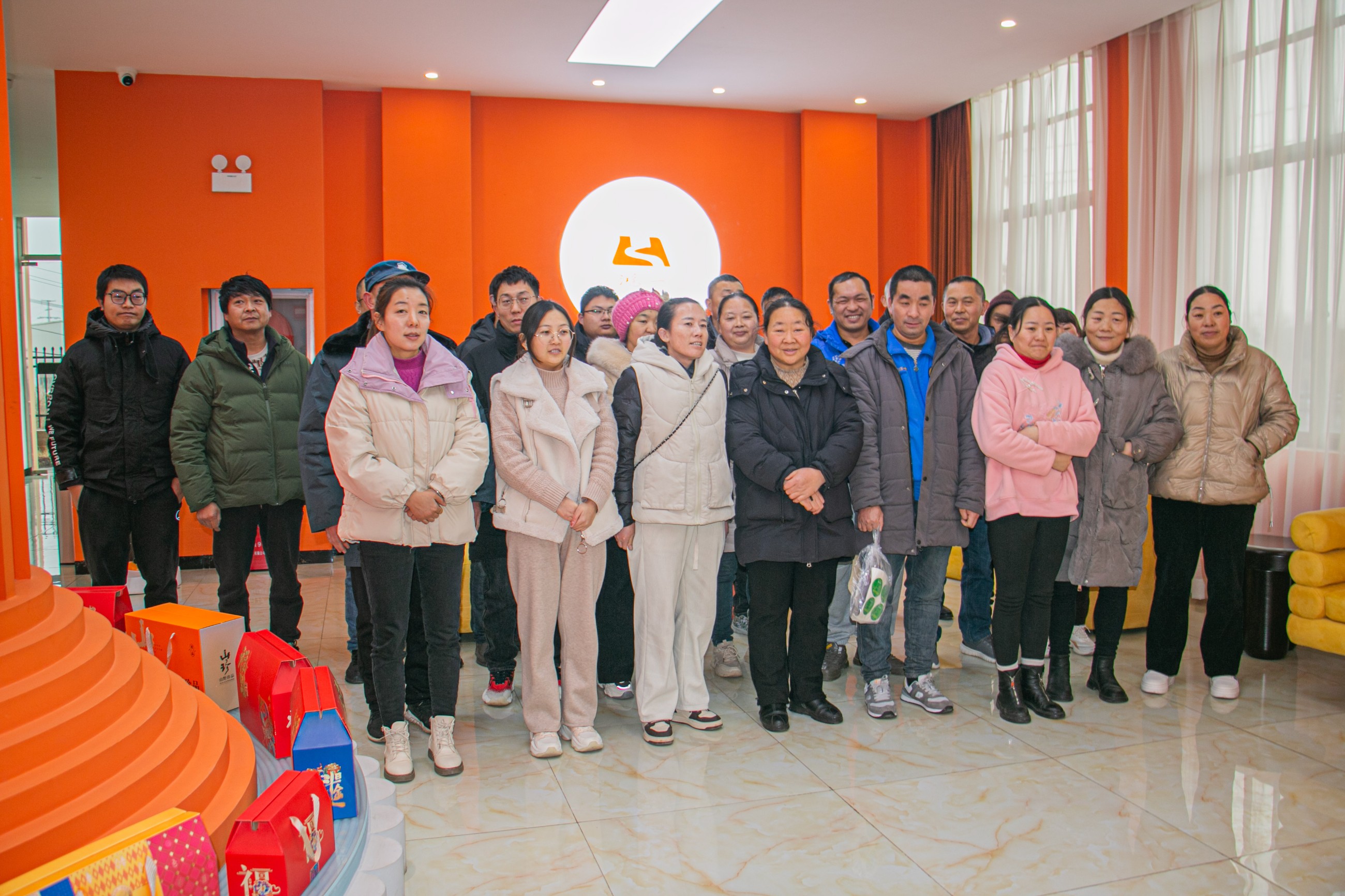 undefined 云南鴻一食品有限公司官網丨傳統糕點丨云南特產丨云腿月餅丨火腿月餅丨鮮花餅丨沾益小粑粑丨
