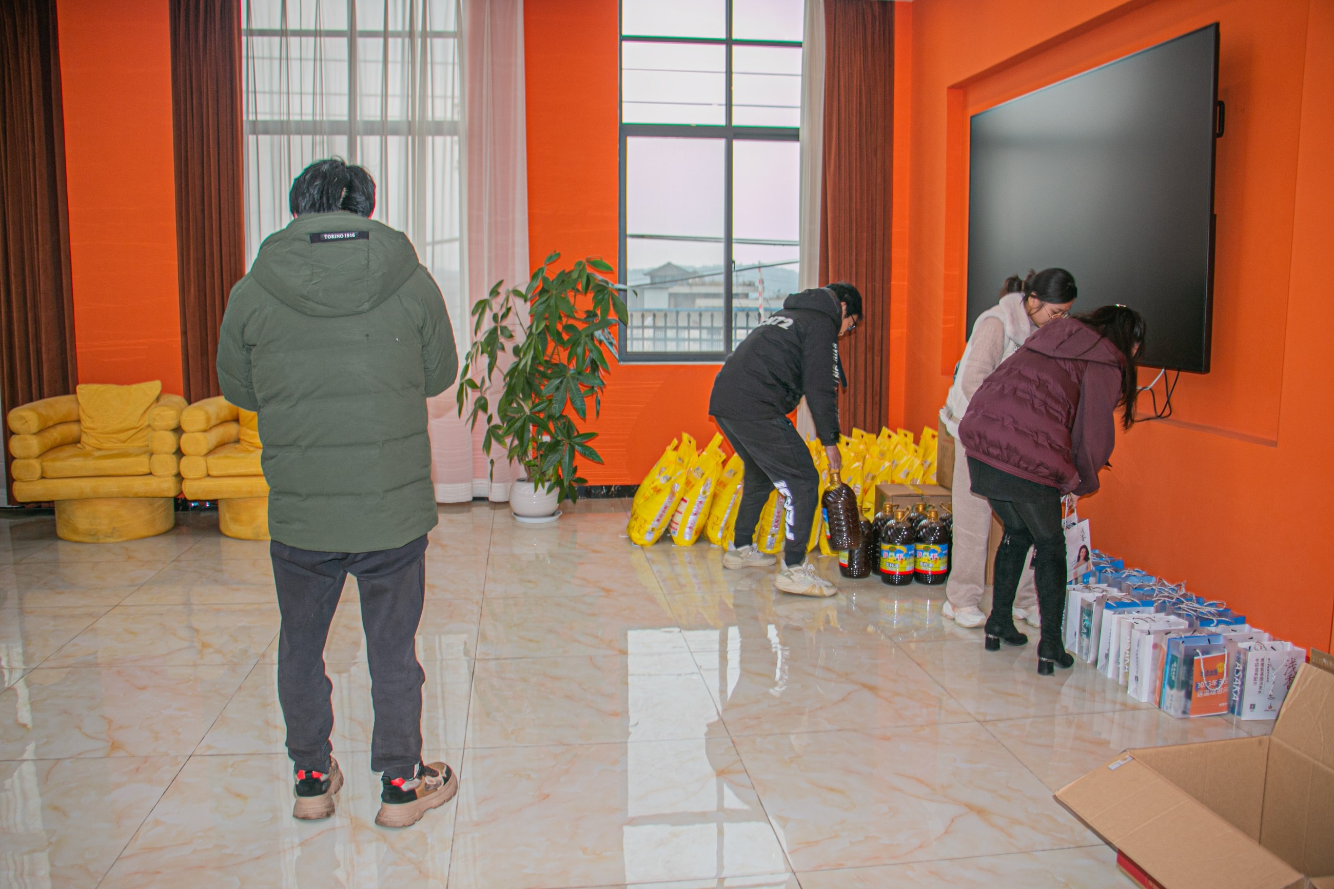 undefined 云南鴻一食品有限公司官網丨傳統糕點丨云南特產丨云腿月餅丨火腿月餅丨鮮花餅丨沾益小粑粑丨